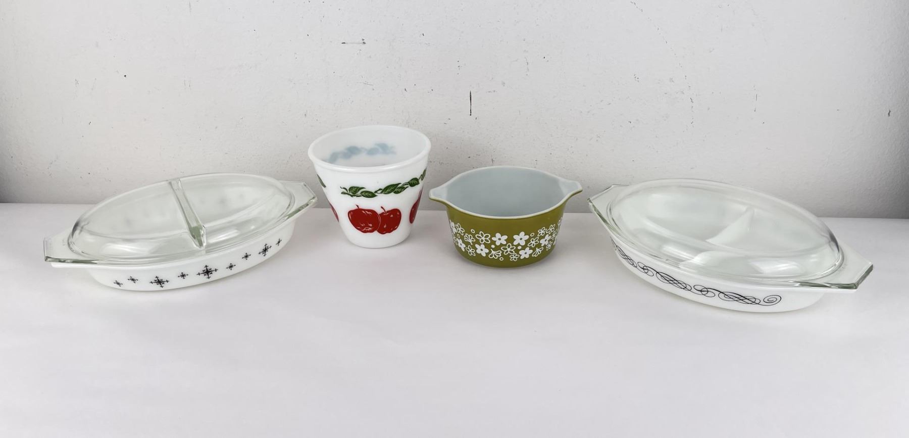 Collection of Vintage Pyrex Bakeware