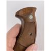 Image 4 : Smith and Wesson K Frame Pistol Grips