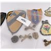 Image 3 : Group of US Army Patches and Pins