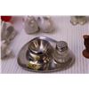Image 8 : (4) Salt & Pepper Shakers, Salt and Egg Plate, Napkin Rings + Misc