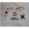 Image 2 : Lot of vintage Brooches