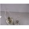 Image 5 : (2) Oil Lamps