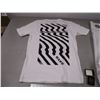 Image 2 : Riff t-shirt with misc shower curtain, key chain