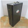 Image 8 : * Vintage Wardrobe Trunk (20" x 9" x 32")