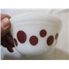 Image 5 : (2) Polka dot bowls