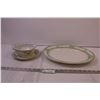 Image 1 : Wedgwood Serving Platter + a Gravy Boat