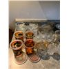 Image 8 : Lot of Miscellaneous Items - Includes New In Box Glassware, Vases, and Other Collectibles!
