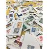 Image 2 : LOT OF VINTAGE USED CANADIAN POSTAGE STAMPS