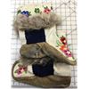 Image 2 : VINTAGE SLIPPERS, FUR MOCCASINS, EMBROIDERED, BEADED, ETC