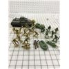 Image 1 : VINTAGE ARMY MEN MILITARY TOY FIGURINES