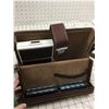 Image 7 : VINTAGE POLAROID SX-70 LAND CAMERA (INSTANT) WITH CASE AND FLASH BARS