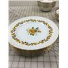 Image 8 : VINTAGE SET GOLDEN ROSE RIDGWAY ENGLAND CHINA 51 PCS