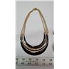 Image 3 : Black and Gold Vintage Jewelry