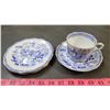 Image 1 : Royal Albert "Mikado" - 2 Plates, Cup and Saucers set