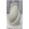 Image 3 : Beswick, England matt vase 7” and hand thrown pottery vase from Peace River