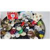 Image 3 : Royalty tin of buttons