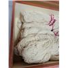 Image 6 : Chocolate box with crochet cotton and vintage bone sewing accessories (4)