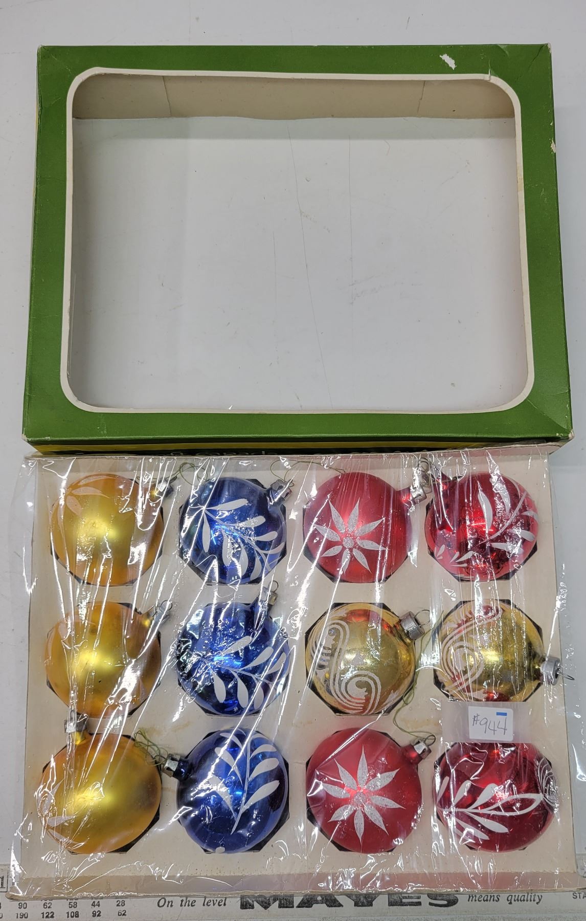 Fieldcraft box of glass Christmas ornaments