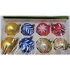 Image 2 : Fieldcraft box of glass Christmas ornaments