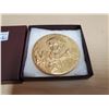 Image 1 : Saint Francis of Assisi gold-plated bronze medal. Massive 65mm medal. Lord Make Me an Instrument of 