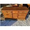 Image 2 : 9 drawer dresser 58 x 30 x 17"