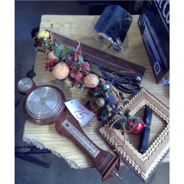 misc lot of decorative items