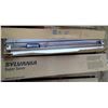 Image 3 : Sylvania flourescent lights(3) and 2 fixtures 48 inch