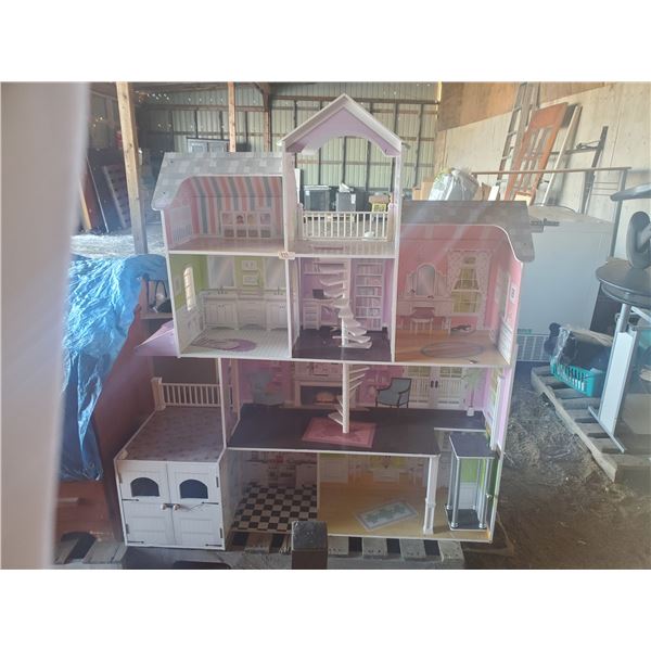 Large doll house (some damage)