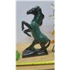 Image 6 : Decorative Lot, Horse Statue, Windmill, Green Glass Owl Dish