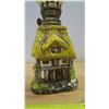 Image 3 : 2 Decorative Oil Lamps House and Telephone