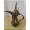 Image 5 : 2 Middle Eastern Style Coffee Pots