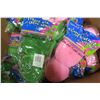 Image 2 : Box of Pink and Green Streamers