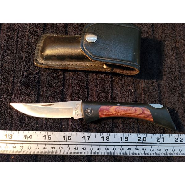 Browning 9  hunTing knife