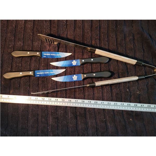 4 Toronto Maple Leaf steak knives and BBQ tong