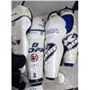 Image 4 : Hockey Equipment ( pants, skates (9.5EE), shin pads X2 ( 36 and 38 cm), mouth guard