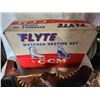 Image 3 : Vintage CCM Flyte Boys skates in original box