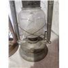 Image 6 : 3 vintage barn lanterns(2 beacon, 1dietz)