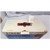Image 2 : 1960'S Singer Junior Miss Sewing Machine--Complete with box
