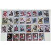 Image 1 : 30 assorted UpperDeck hockey cards - in plastic holders