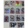 Image 3 : 25 assorted Fleer hockey cards - in plastic holders
