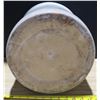 Image 7 : 3 Gallon Medelte Crock - small hairline crack