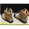 Image 2 : Sorel steel-toed boots Size 9 - Very good condition