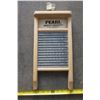 Image 1 : Pearl Canadian Woodenware Glass Washboard