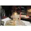 Image 2 : vintage oil lamp - no chimney