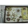Image 3 : Lot of Assorted Costume Jewelry