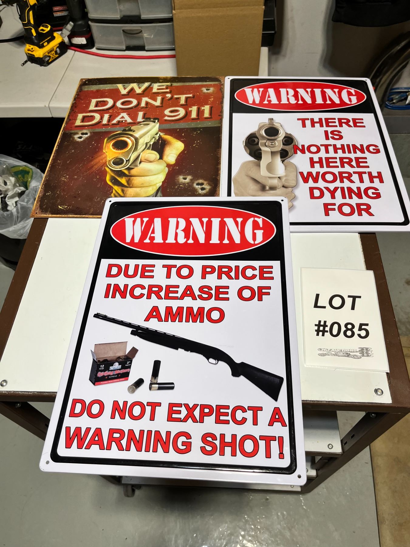 NOVELTY METAL SIGNS 3(Retail $140)