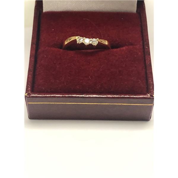 $1000 Lady's 14KT yellow Gold Band 15pt  diamond ring, Suggested retail $1000 - 1500 - ring box not 