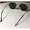 Image 2 : Pair of Ray-Ban sunglasses (Made in Italy)