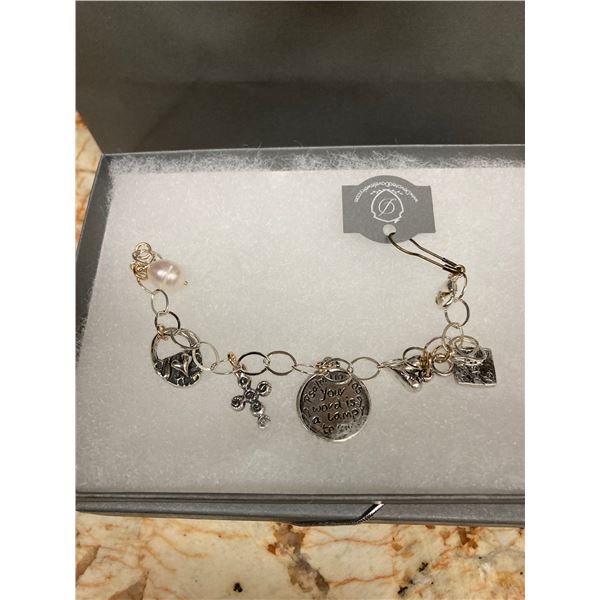 Devoted Dove Bracelet