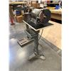 Image 2 : WAGNER U-F7222 SINGLE PHASE 115V DUAL BENCH GRINDER MOUNTED ON STAND